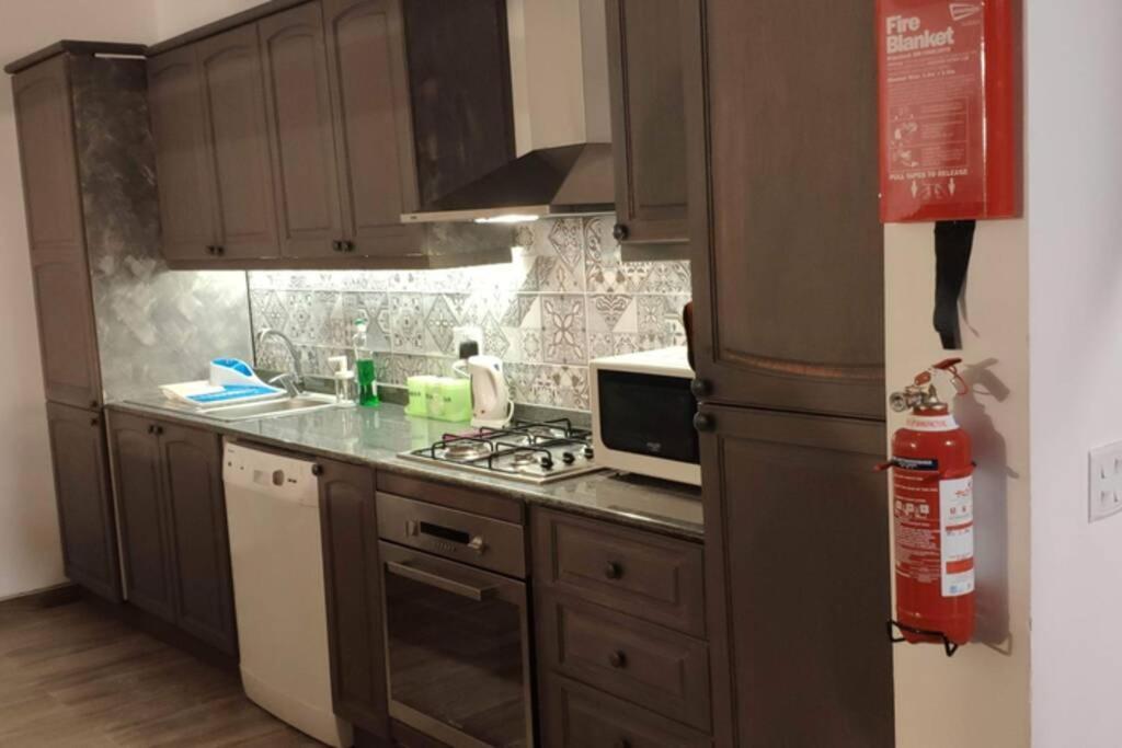 Rebak Place- A Bright & Charming Getaway Marsaskala Exteriör bild
